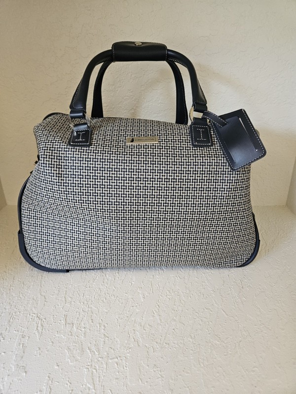 Gorgeous London Fog Cambridge Boston Rolling Travel Bag Navy Blue Houndstooth