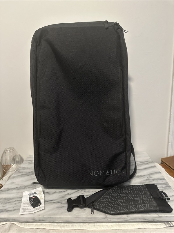 Nomatic Travel Pack Backpack 20L Water Resistant Laptop Sleeve Black Unisex Lock gallery