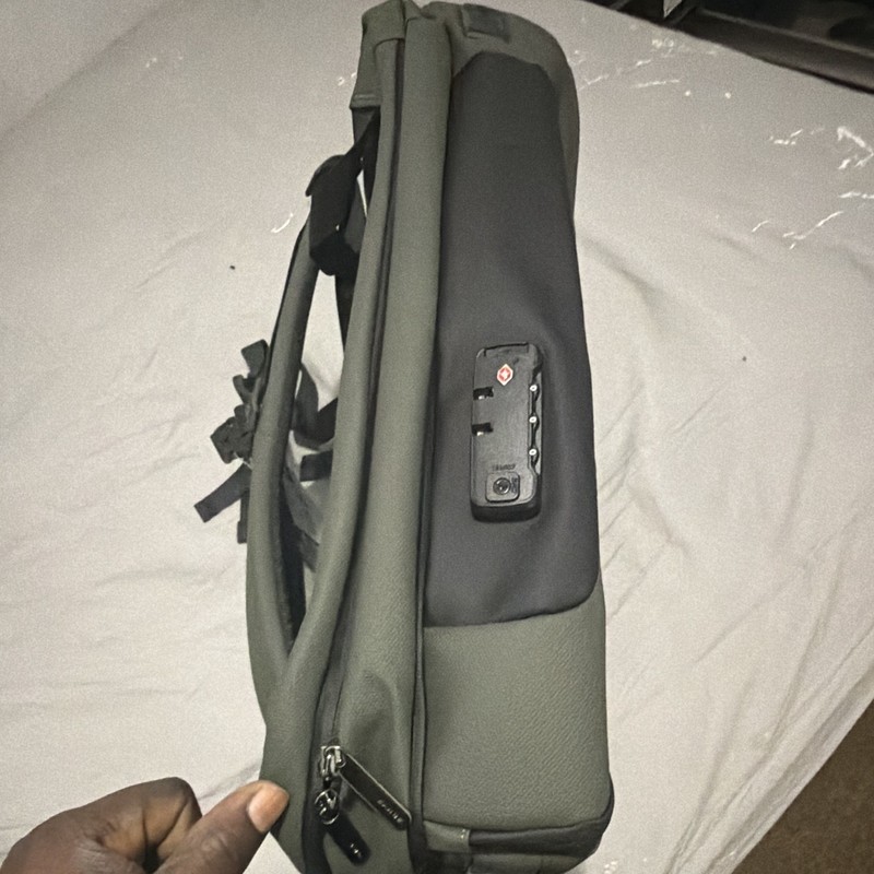 BANGE Backpack Green Black Lockable Zippers Adjustable Straps Unisex gallery