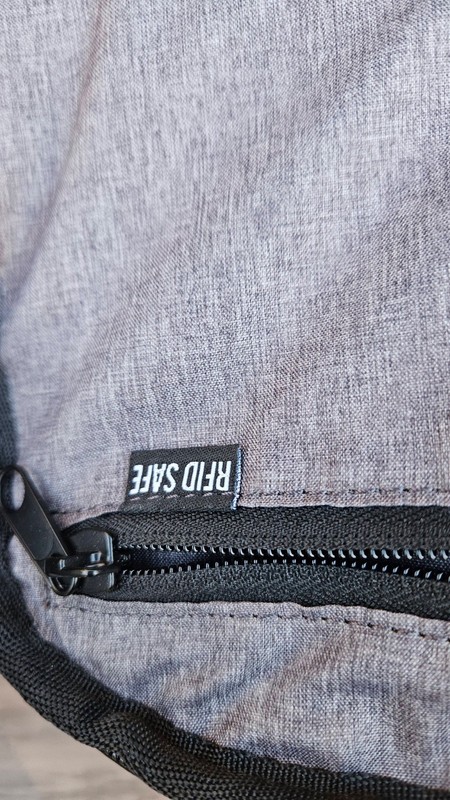 Nomatic Backpack 20L RFID Safe R5 gallery