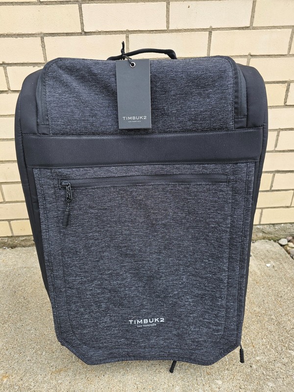 Timbuk2 20” Co-Pilot SMALL Luggage Rolling Suitcase Black Brand New