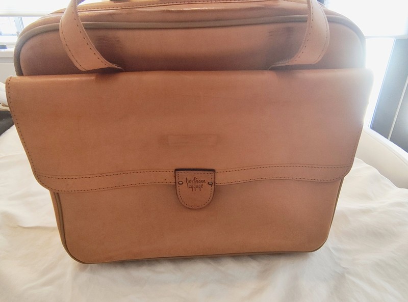 Hartmann Flap Over belting leather briefcase/laptop case. Model 83 6 92 gallery