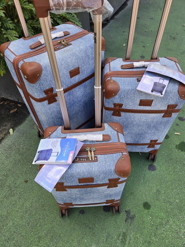Travel Suitcase 3 Pc.set 20″ 25″ 29″ Hard Shell 8 Wheels Spinner Tsa Lock