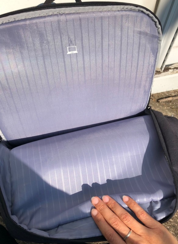 HEYS Lightweight Hard Shell Spinner Suitcase 20" Expandable gallery