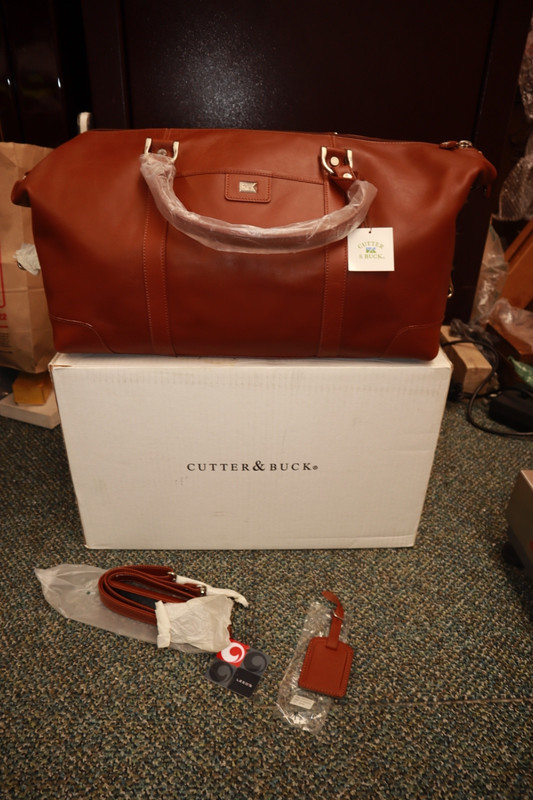 NOS Cutter & Buck Chestnut Brown Leather Duffle Weekender Travel Bag Luggage