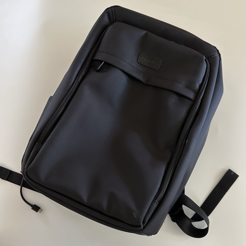 CHAMPS Onyx Collection – Travel Backpack with USB Port Black Used Great Conditio