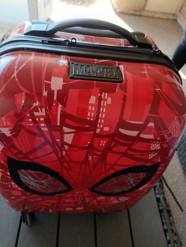 Marvel Spider-Man Hardcase Spinner Carry-On Luggage 18" & Under Red/Black gallery