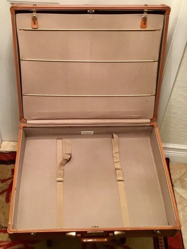 Impressive Functional Large Samsonite Suitcase 24" X 20”" X 7”l GREAT GIFT CURIO gallery