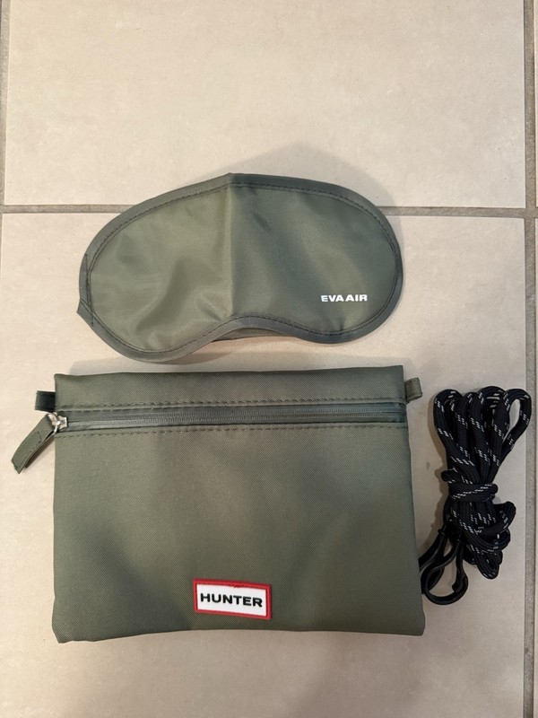 HUNTER Green Travel Pouch Comfort Kit Makeup Bag for Eva Air
