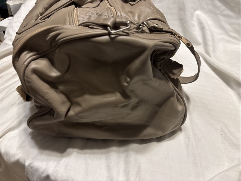 Unbranded Taupe Leather Weekend Duffle Tote Bag 19” Beautiful Luggage gallery
