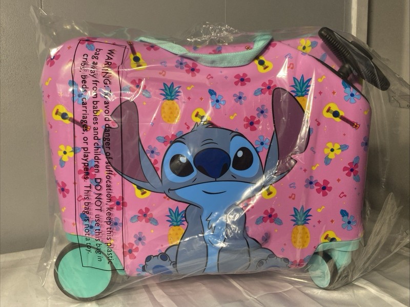 Disney Stitch Checked Hardside Ride on Luggage - Stitch