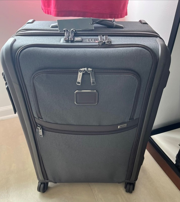 NEW Tumi ALPHA 26.0” SHORT TRIP Expandable 4 Wheel Carry-On – ANTHRACITE