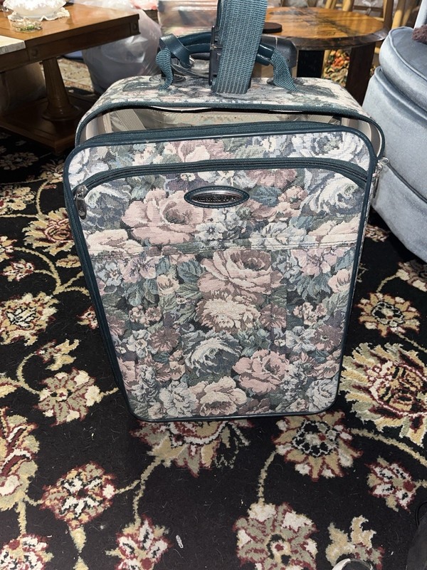 Vintage American Flyer Floral Tapestry Rolling Carry-On Suitcase 19” x 15”