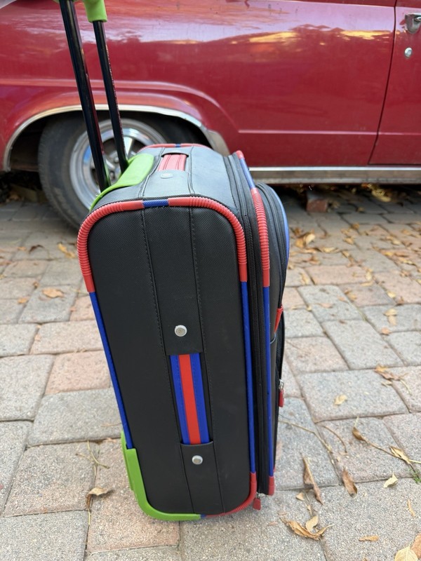 Beneton Soft Shell Carryon Suitcase gallery
