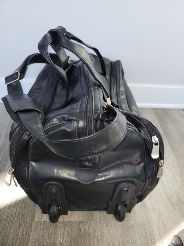 Black Leather (Synthetic) Roller Carry On Bag With Shoulder Strap gallery