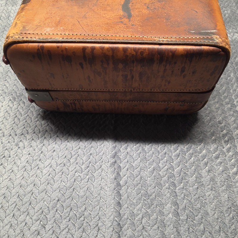 Hartmann Custom Crafted Leather Suitcase Brown Vintage ****AS IS / REPAIR**** gallery
