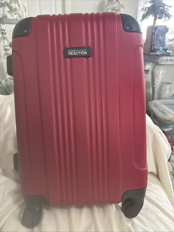 Kenneth Cole ABS Hardside Upright Rolling Carry On, 20″ x 12 5/8″ x 8 1/2″, Red