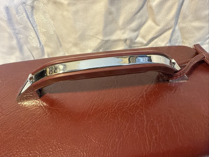VINTAGE SAMSONITE Profile II Train Case Luggage Cosmetic Barber BURGUNDY W/ Keys gallery