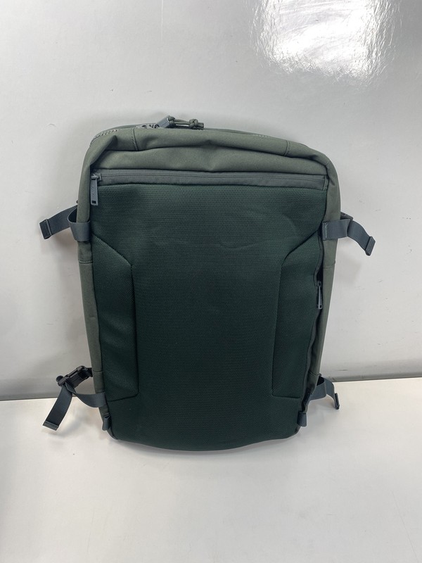 Awat Active Convertible Backpack 45L in Forest Green gallery