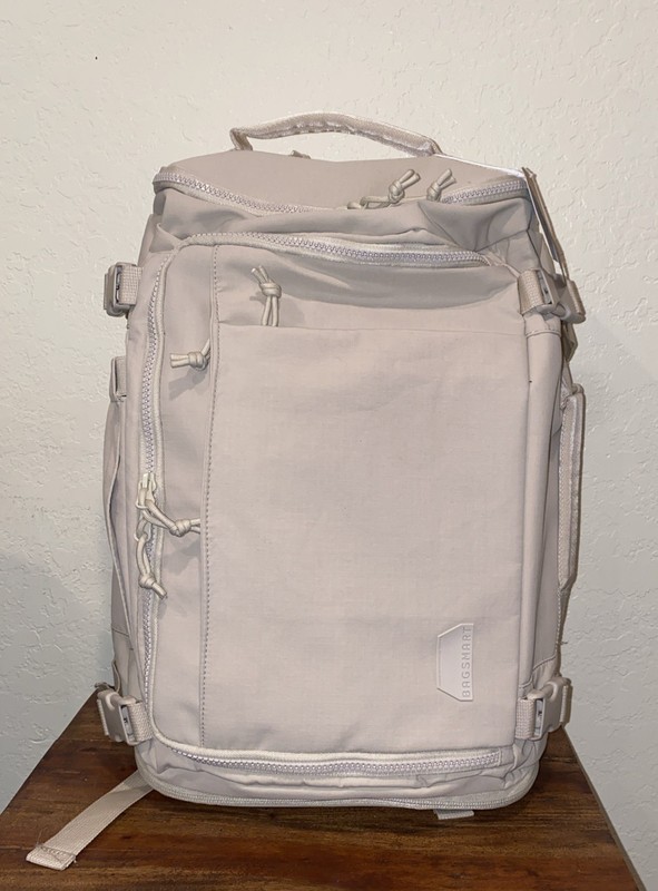 BAGSMART Blast Extended 28L/38L Travel 15″ Laptop Backpack Beige