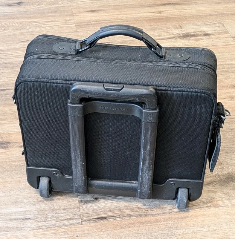 Briggs and Riley Rolling Computer Multi-Purpose Brief Black Carry On 17x15x10" gallery
