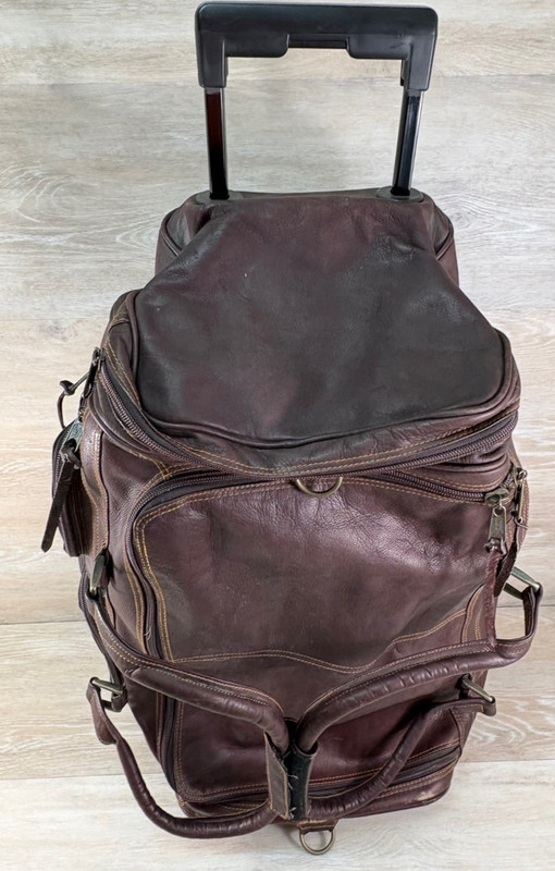 Vtg. SOFT LEATHER Rolling Trolly Duffle 6 Zippered Sections Brown 24 x 15 x 12