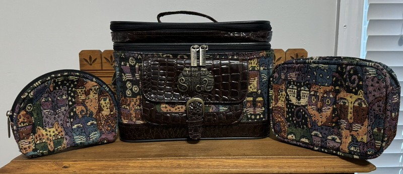 Vintage Laurel Burch Travel Cosmetic Makeup Train Case Cat Faces w/ 2 Small Bags