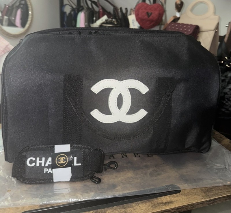 CHANEL GWP/VIP Black Duffle Bag Adjustable Straps Carry On gallery