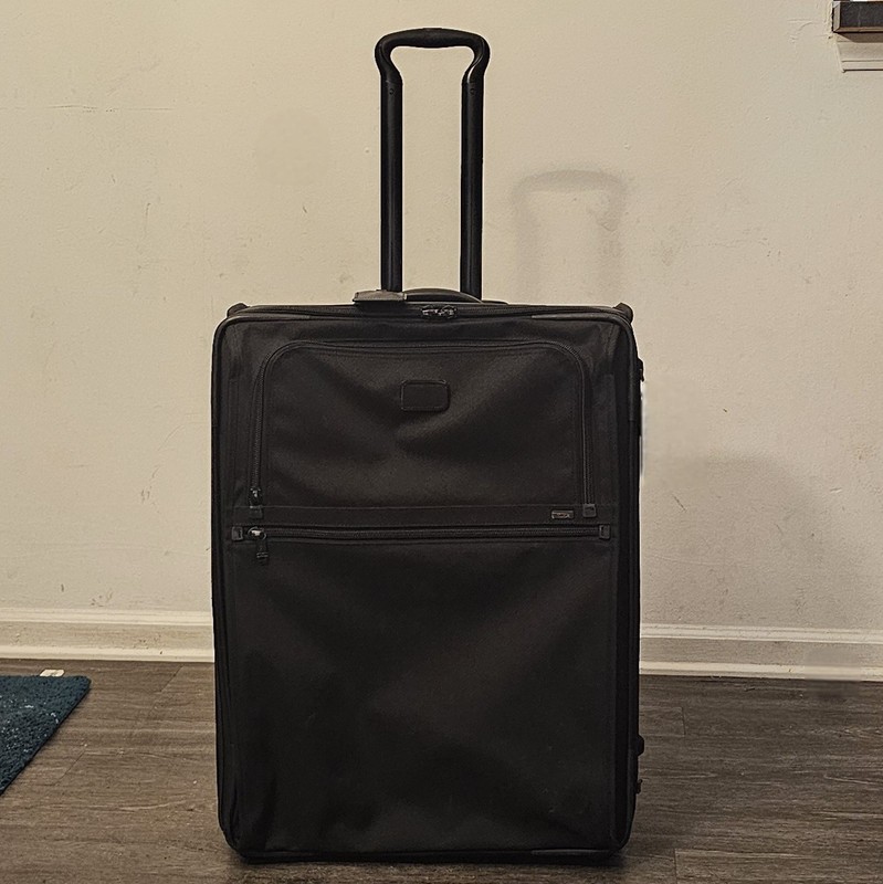 TUMI ‘Alpha’ Black Nylon Medium Trip Expandable 26″ Suitcase – 22026DH READ!