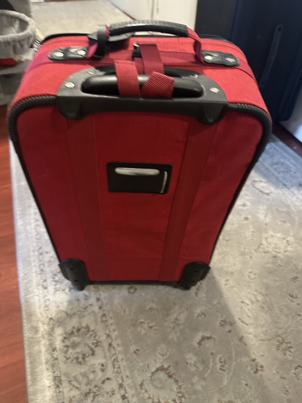 Red Black Polyester Expandable Soft Case Rolling Suitcase 21" Solid Pattern gallery
