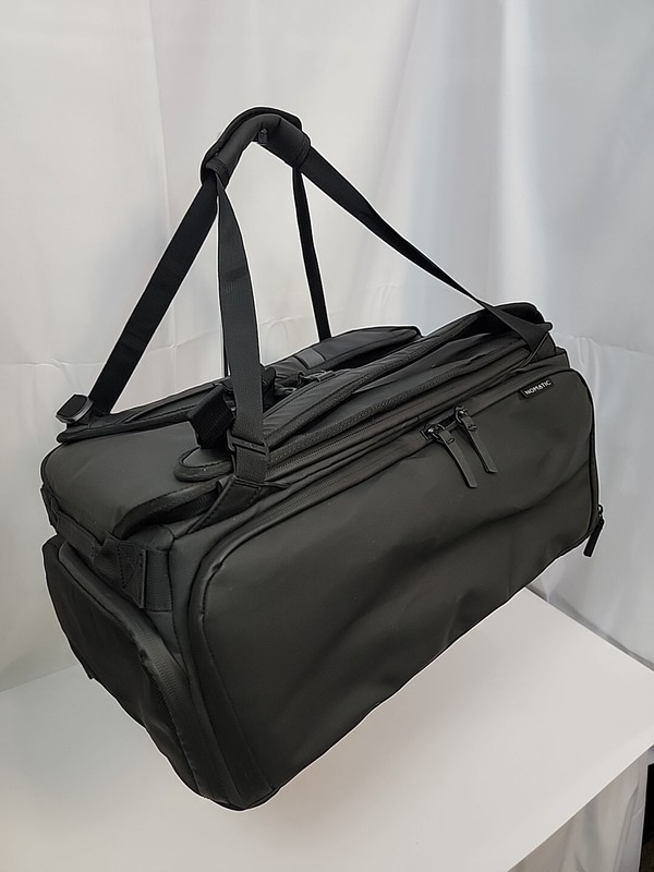 NOMATIC Travel Bag 30L, Backpack or Duffle Carry, MSRP: $279.99, Great Cond.