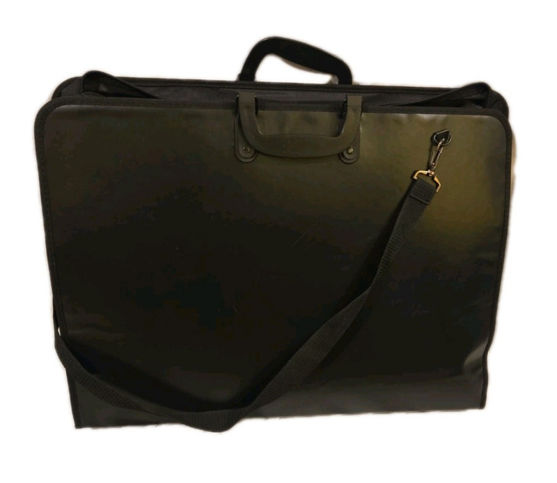 Artists Portfolio Carrying Case, Extra Large 22×17 Approximately With Contents