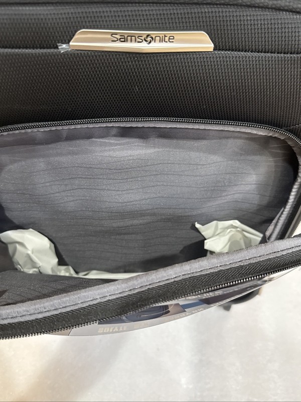 Samsonite Solyte DLX 20 inch Softside Expandable Spinner Luggage Carry On Black gallery