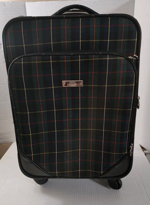 London Fog Suitcase Luggage Plaid Soft-shell Spinner Devonshire Ultra