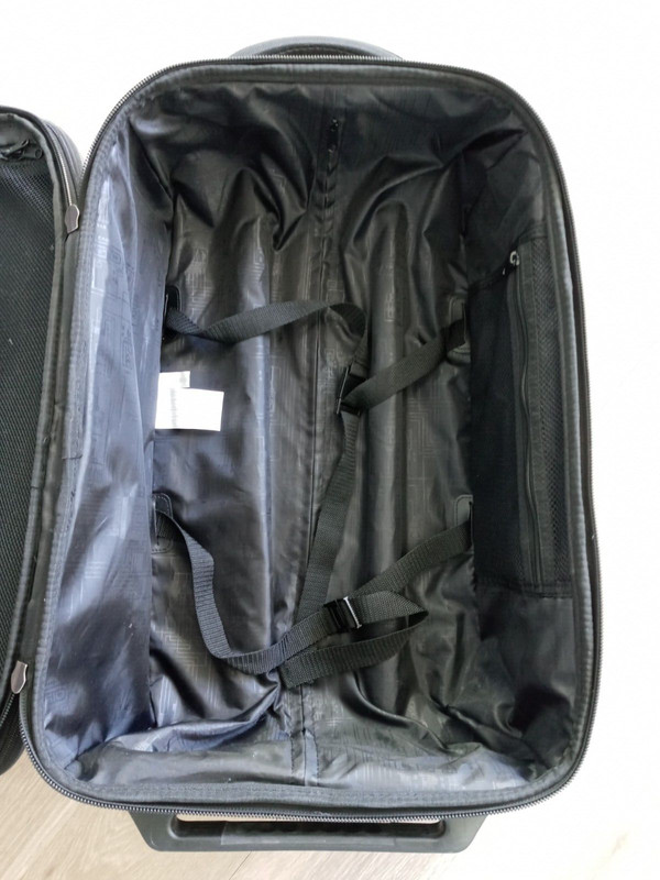Ogio Lightweight Performance 2-Wheel Luggage Travel Bag 23x15x9 inches gallery