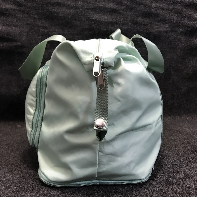 Hong Fu Carry On Travel Duffle Style Water Resistant Foldable & Expandable Bag gallery