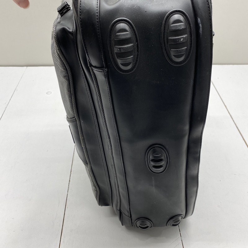 Tumi Duffle Bag Backpack Excursion Non-rolling 21x13x11 Gray Black Carry On gallery