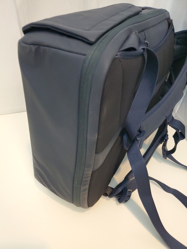 Nomatic Backpack 20L Great Condition, Expand to 24L, Laptop Sleeve, Navy Blue gallery