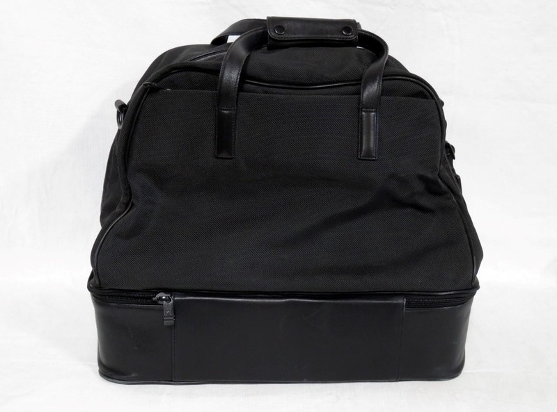 Tumi Carry-On Weekender Suitcase Bag – Zippered Separate Bottom