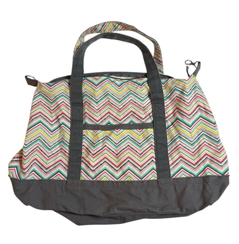 Thirty One Weekender Bag Multicolor Party Punch Chevron Tote Travel Bag
